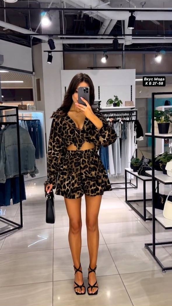 костюм леопардовый,костюм летний леопардовый шорты и рубашка,женский костюм с шортами,леопардовый костюм с шортами