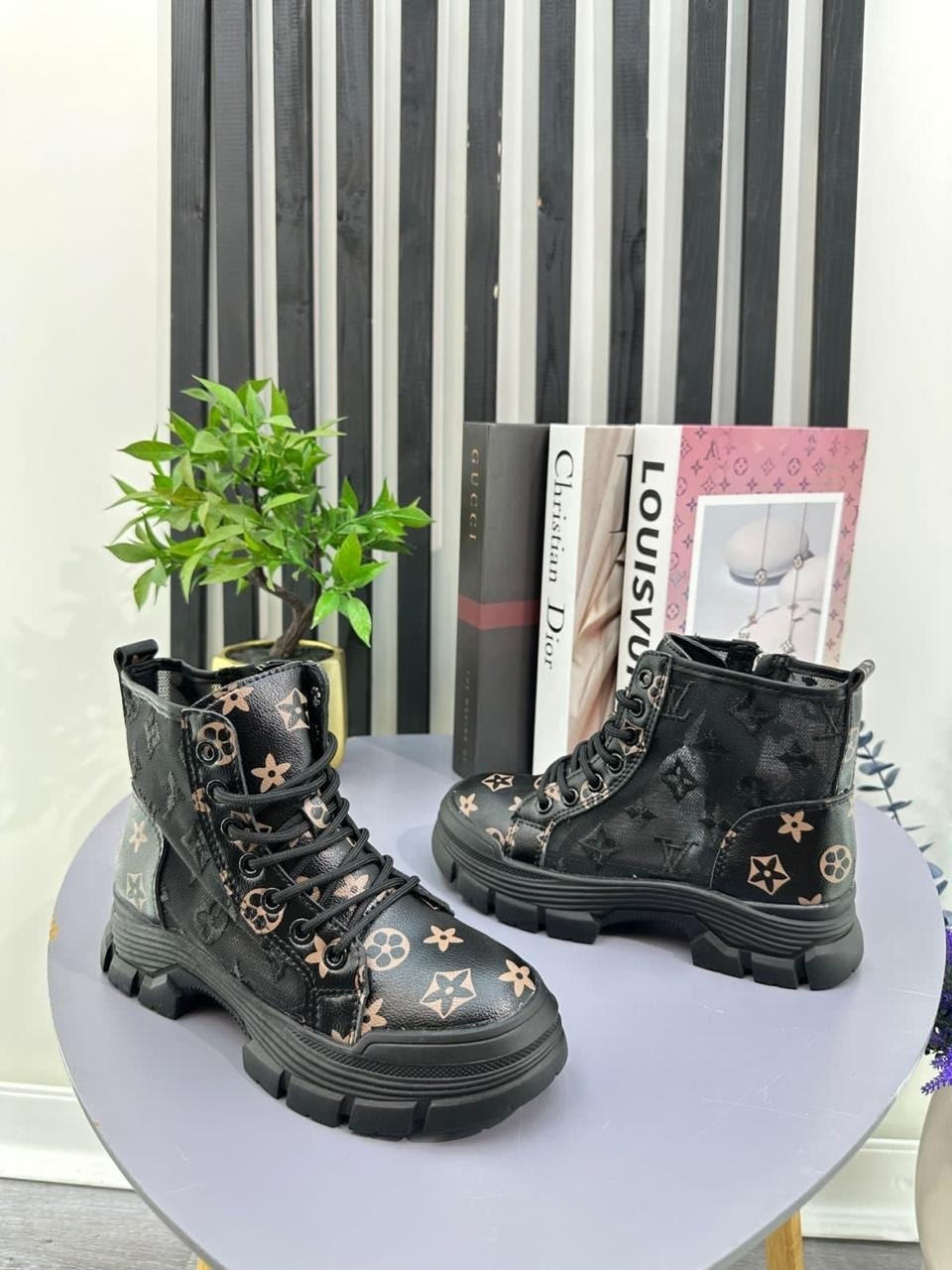 ,луи виттон ботинки женские,ботинки женские,ботинки модные,зимние ботинки женские луи виттон