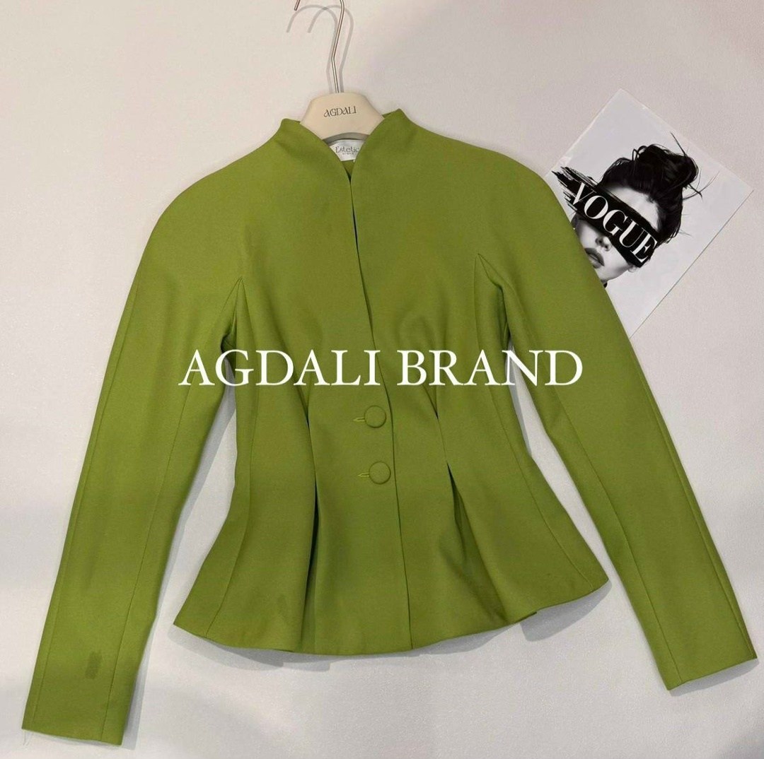 женский пиджак,жакеты,белый жакет с баской,жакет с воротником,пиджак женский с баской