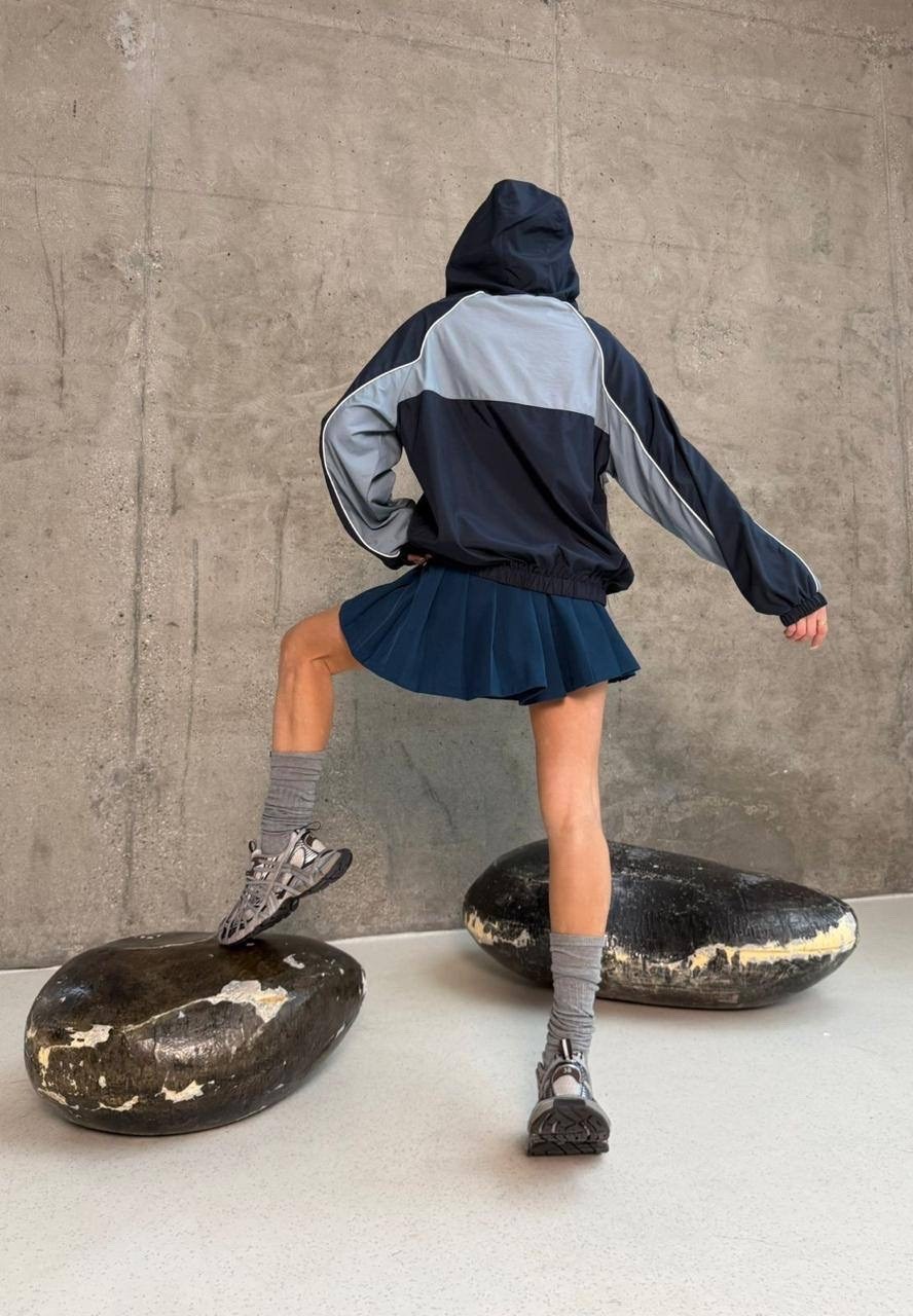 куртка бомбер,куртка женская,спортивная куртка,одежда модная