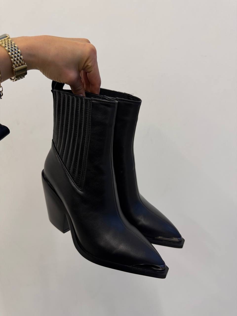 ,ботинки-казаки со скошенным каблуком befree, женская,женские ботильоны,ботильоны казаки