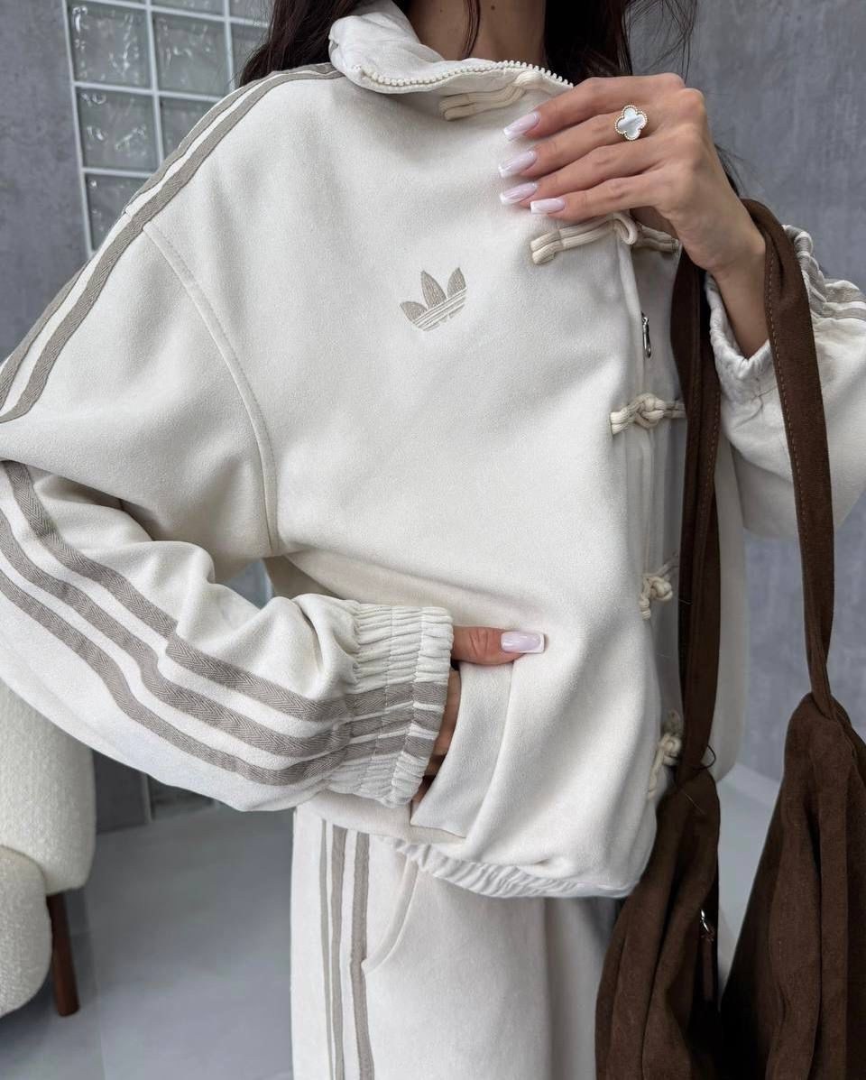 спортивный костюм,спортивный костюм женский,велюровый спортивный костюм,костюм классический,женские костюмы