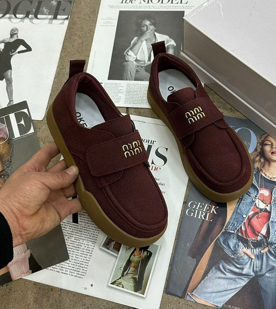 ,женская ,кроссовки замш,кроссовки женскиe,модная женская