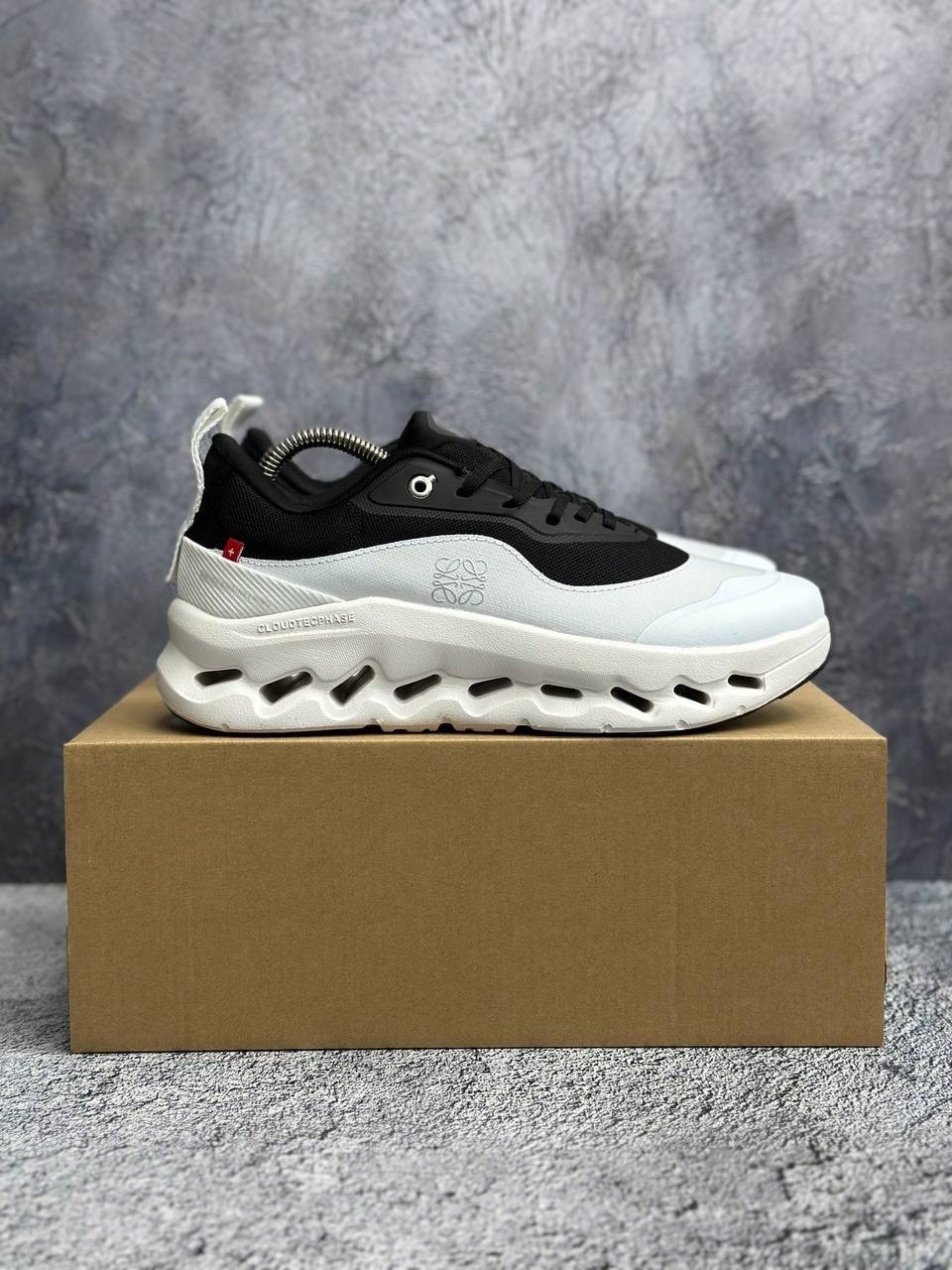 кроссовки loewe,кроссовки,кроссовки унисекс,кроссовки для бега,мужские кроссовки