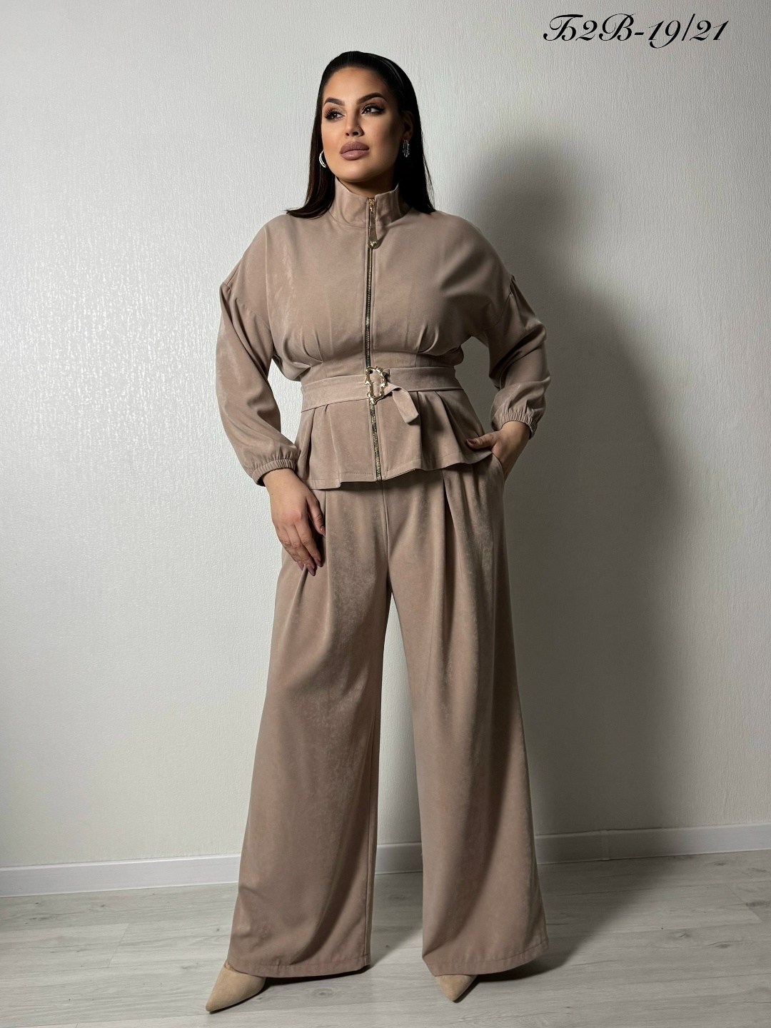 брючный костюм,костюм женский,брючный костюм женский,костюм бежевый,костюм трикотажный