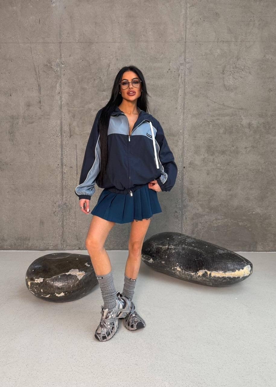 куртка бомбер,куртка женская,спортивная куртка,одежда модная