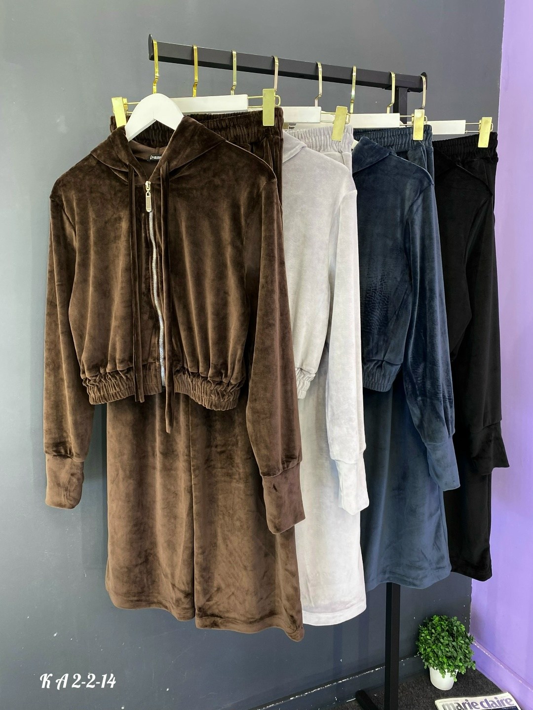 спортивный велюровый костюм,женский велюровый костюм,костюм женский ткань бархат,велюровый спортивный костюм женски,спортивный женский велюровый костюм двойка