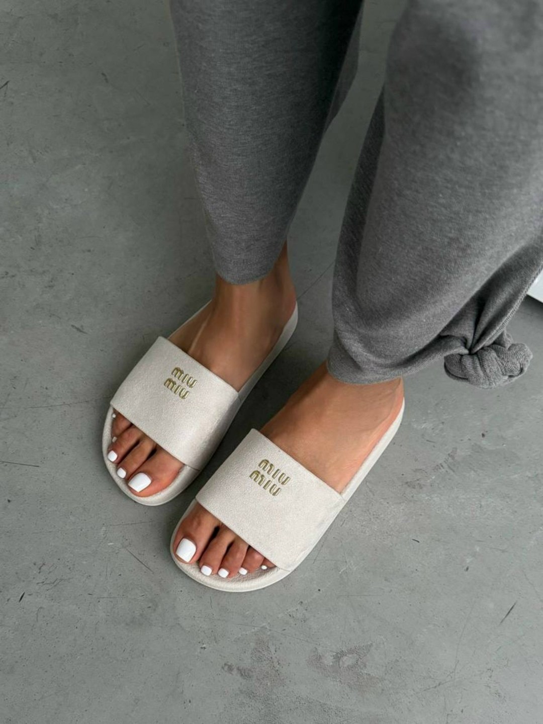 женские шлепанцы,шлепки женские,модные шлепки,женские босоножки, женская