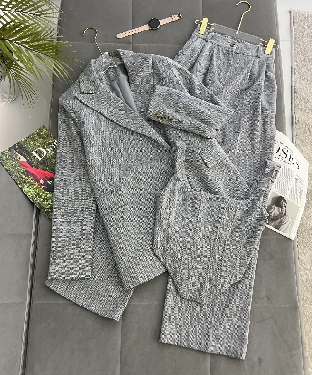 стильные костюмы,женский брючный костюм,костюм тройка женский,костюм классический,деловой брючной костюм