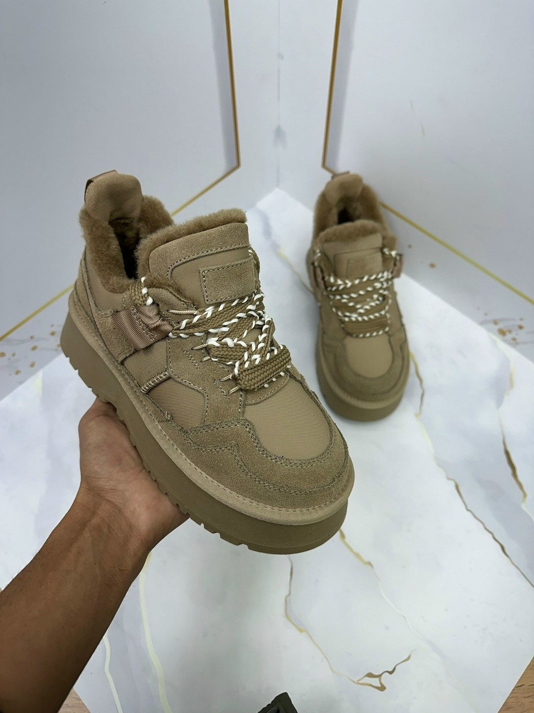 ,ugg кроссовки зимние,кроссовки зимние женские,угги кроссовки женские зимние,женские угги