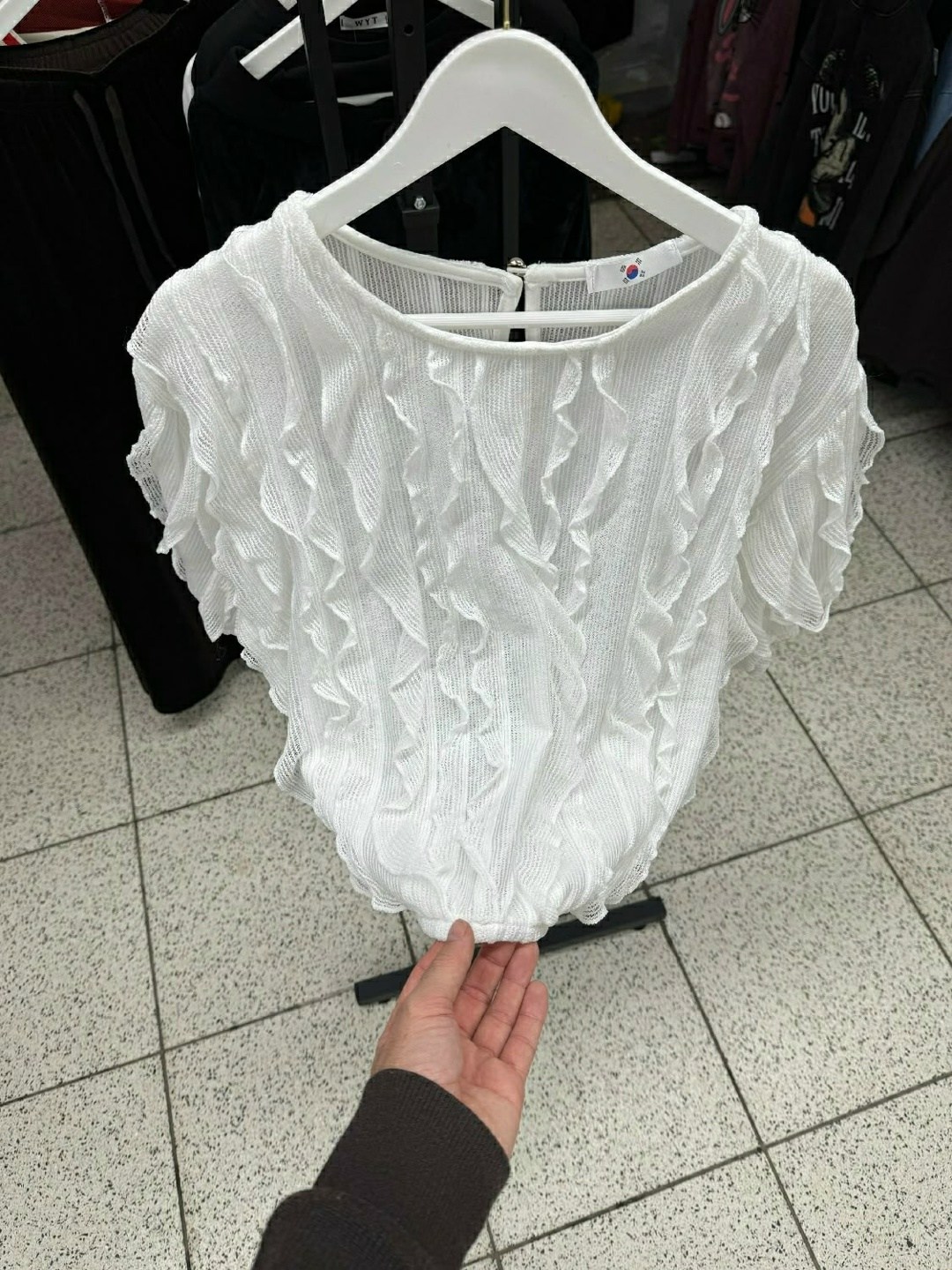 блузка с рюшами,блузка с оборками,женская блузка,бордовая блузка,блузы