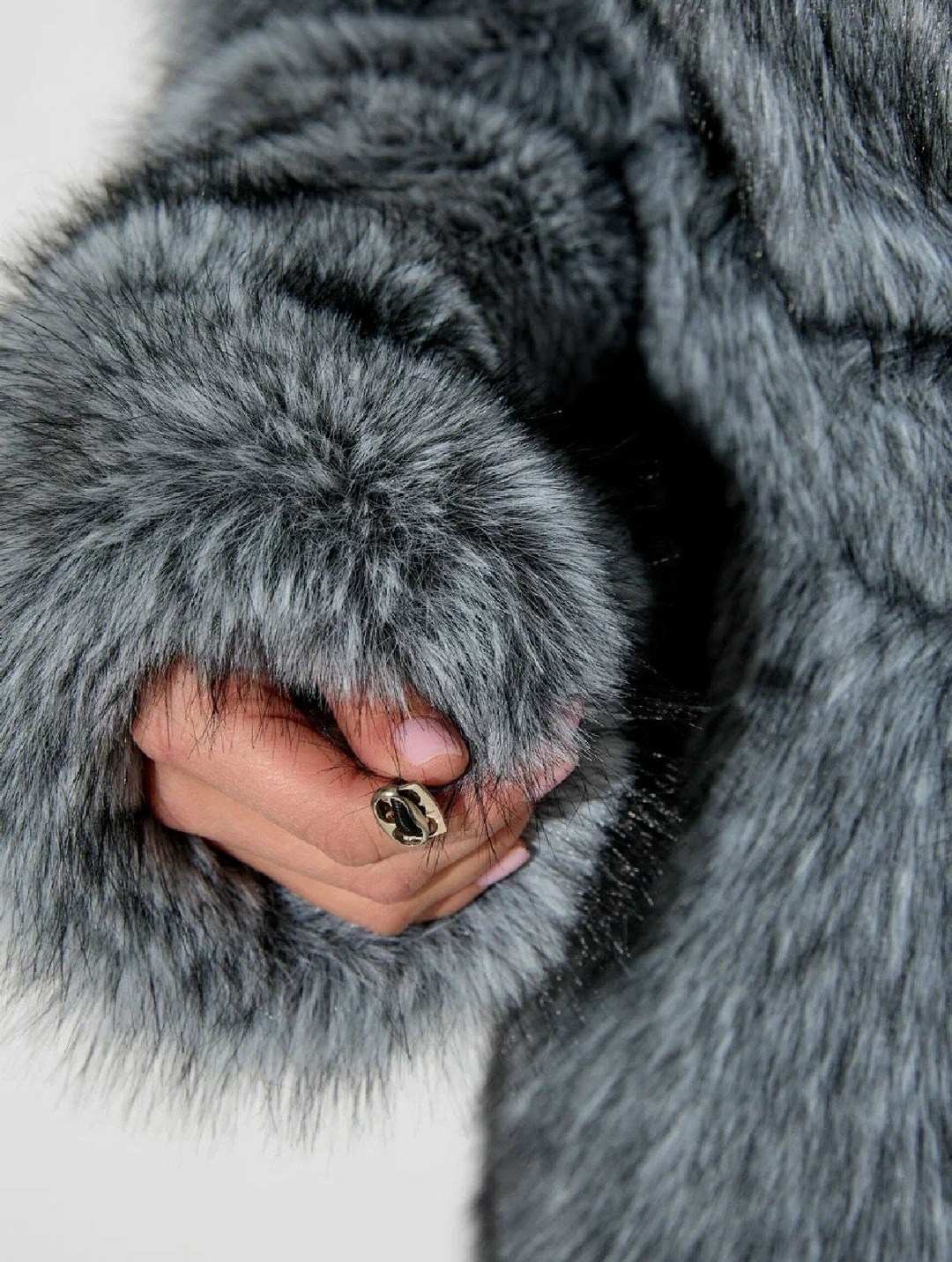 шуба искусственная длинная песец из экомеха jan steen,шуба искусственная длинная экошуба ellina,шуба искусственная,шуба,шуба из эко меха