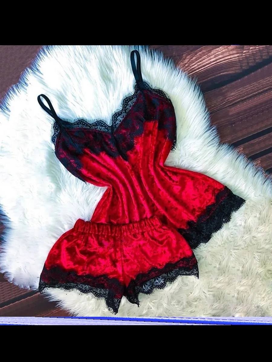 пижама женская велюровая с шортами,пижама женская бархатная,велюровая пижама зеленая,зеленая бархатная пижама,пижама женская