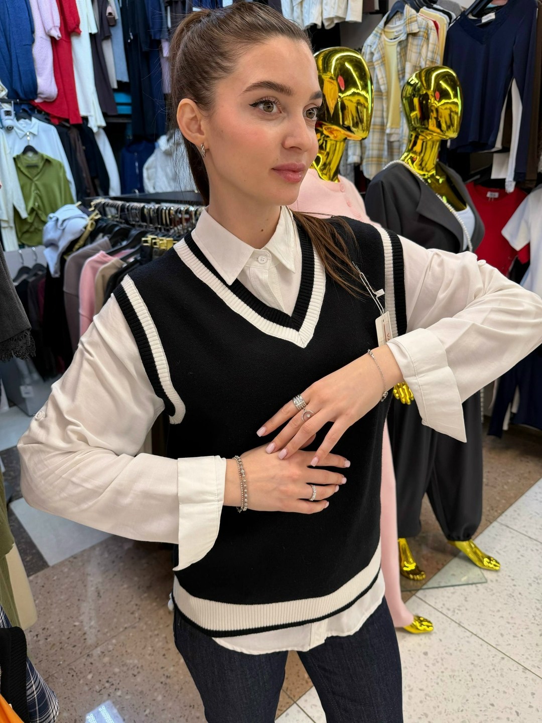 жилетка женская,трикотажный жилет,жилетка вязаная,женский жилет,вязаные жилеты