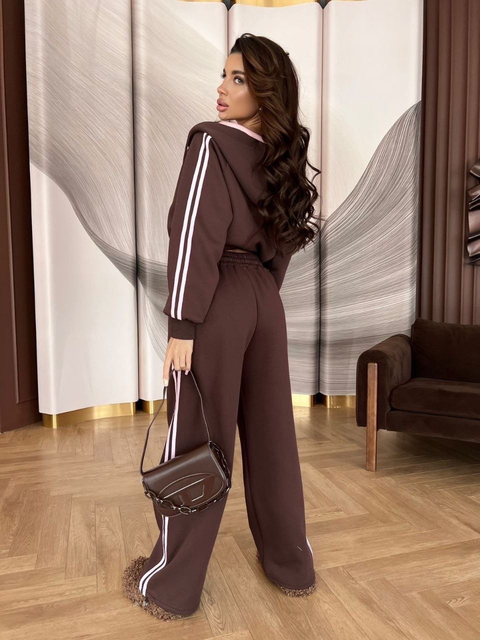 спортивный костюм,женский спортивный костюм,спортивный костюм модный,костюм женский спортивный коричневый,женский костюм