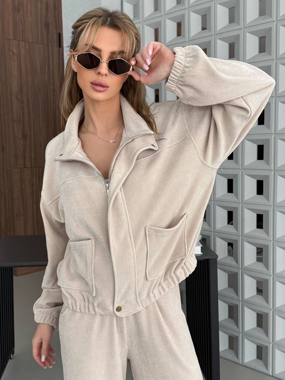 костюм бежевый,женский костюм на флисе,спортивный костюм бежевый,женский костюм,спортивный костюм