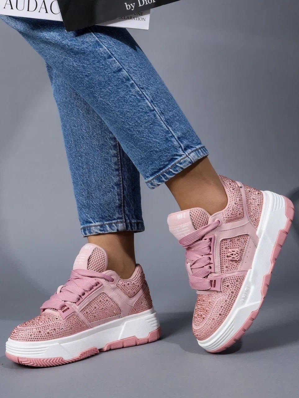 ,женские кроссовки,модные кроссовки,розовые кроссовки,кроссовки мода