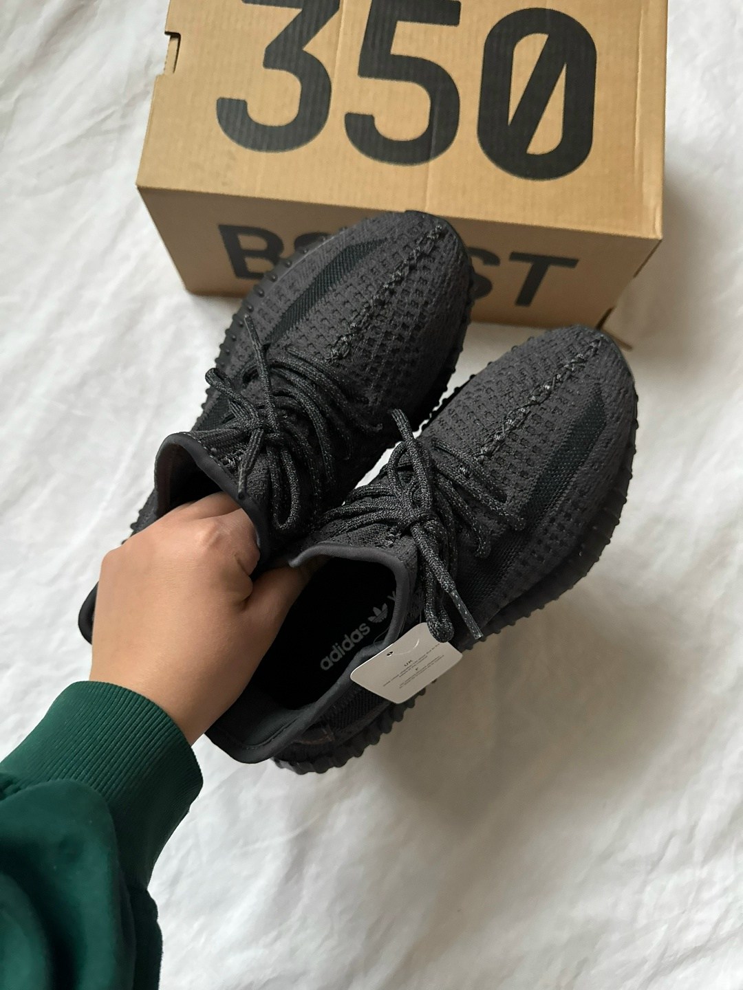 adidas yeezy boost 350 v 2,adidas yeezy boost 350,adidas yeezy boost 350 v2 black,yeezy boost 350 v 2,adidas yeezy boost