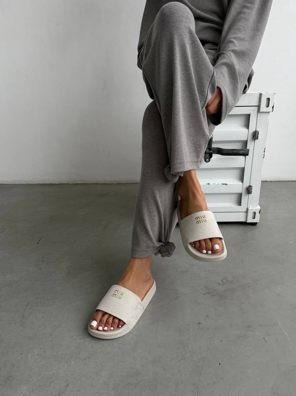 женские шлепанцы,шлепанцы летние,женские шлепки,шлепанцы модные,женские тапки