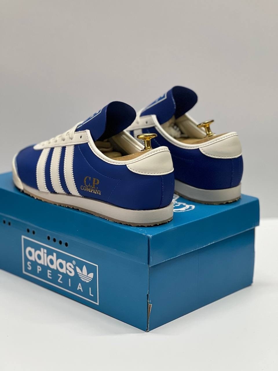 кроссовки x c.p. company italia spzl 'collegiate royal' adidas синий,adidas spzl x c.p. company italia sneaker,кроссовки adidas