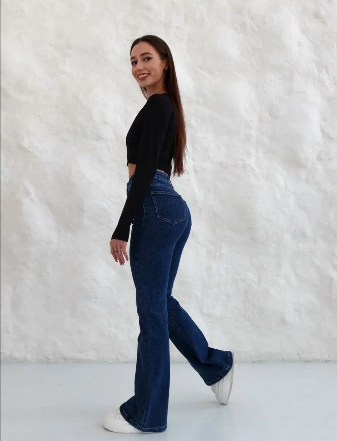 джинсы клеш женские,джинсы-клеш,джинсы клеш женские с высокой посадкой,джинсы клеш женские от колена,клёш от колена джинсы