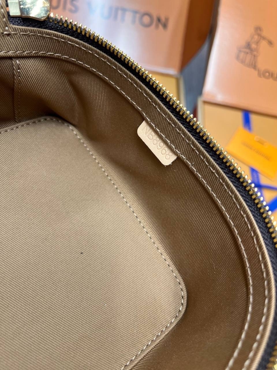 cумка louis vuitton,сумка мужская louis vuitton,louis vuitton bag,louis vuitton çanta,сумка на плечо louis vuitton