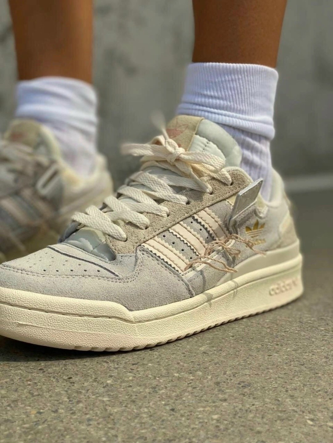 adidas forum low 84 бежевый лайт,кроссовки adidas forum 84 бежевые,кроссовки adidas forum натуральные 37-41,кроссовки adidas,кроссовки женские adidas