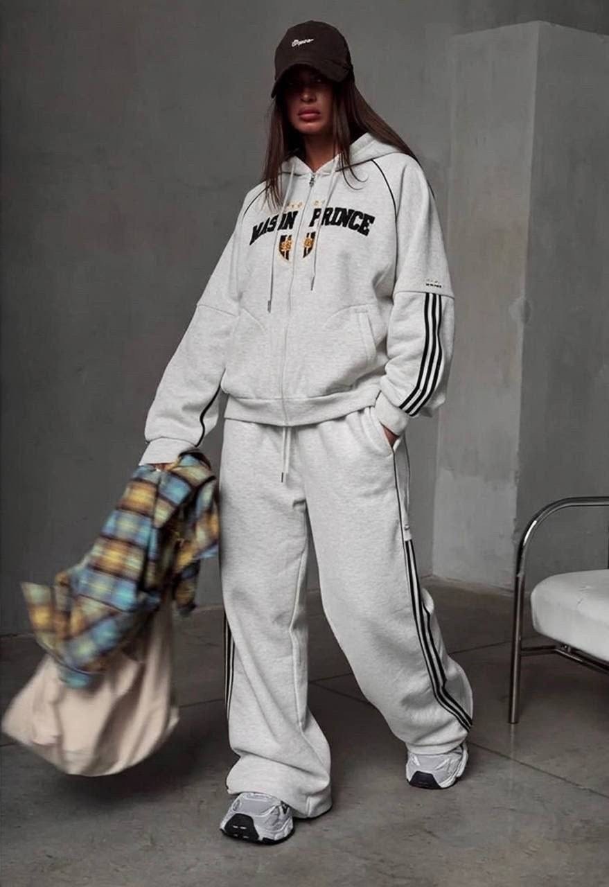 спортивный костюм,красные спортивные костюмы,костюм спортивный женский,спортивная одежда для женщин