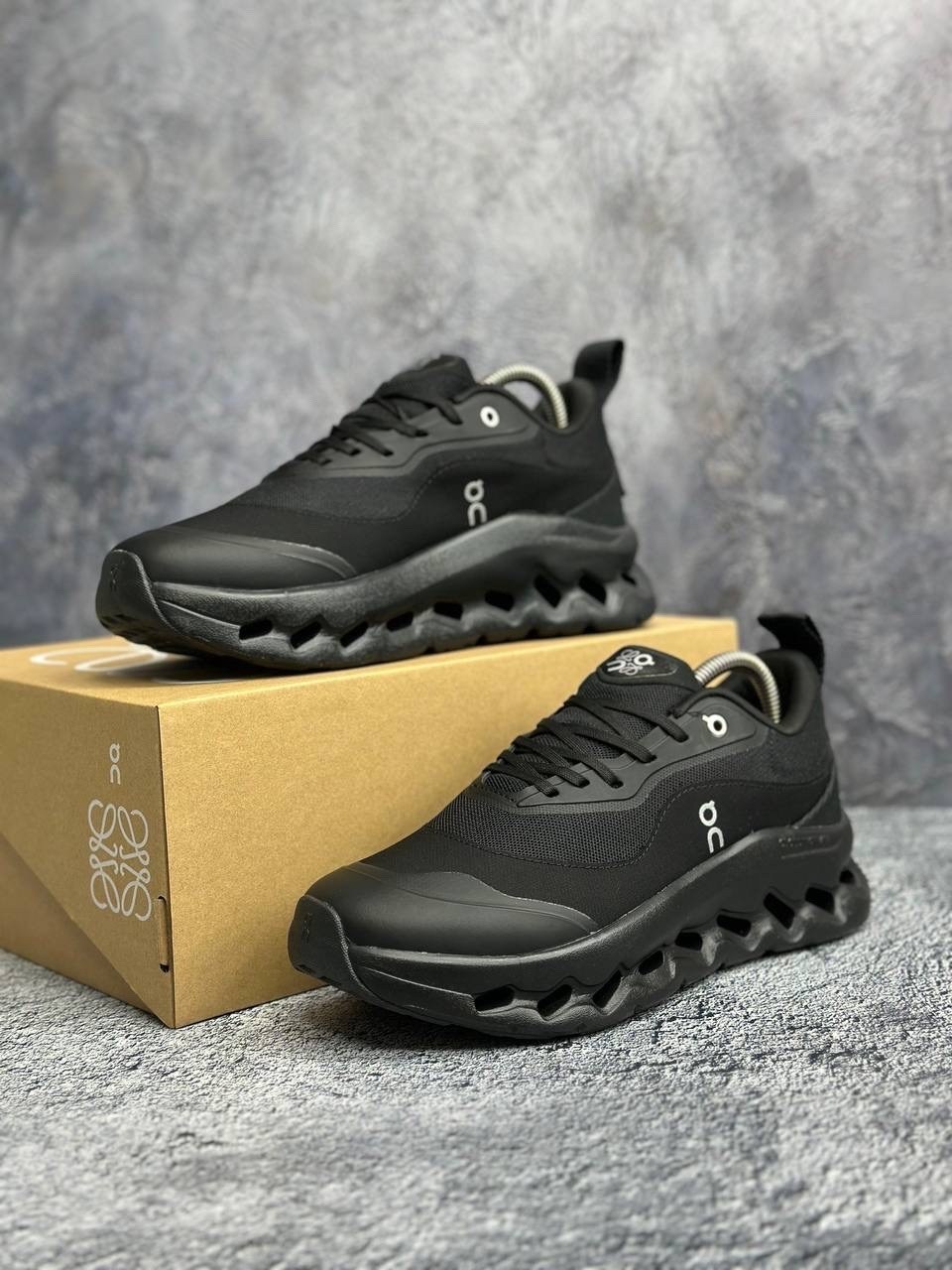 беговые кроссовки cloud hi водонепроницаемые черные on,кроссовки,черные кроссовки,кроссовки loewe,мужские кроссовки