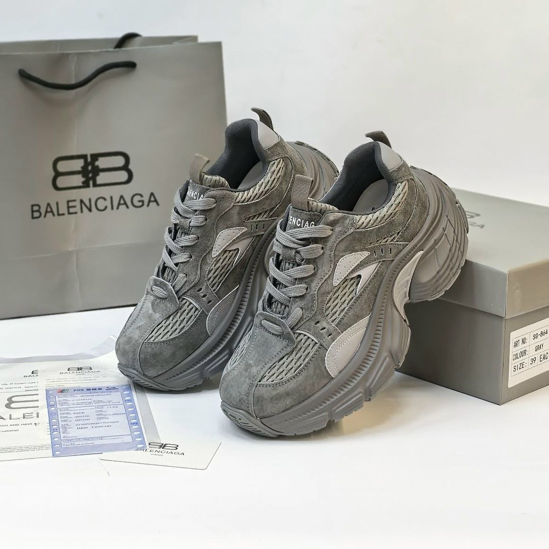 кроссовки женские balenciaga,кроссовки balenciaga,кроссовки balenciaga triple s,женские кожаные кроссовки balenciaga triple s серые,кроссовки на высокой подошве balenciaga