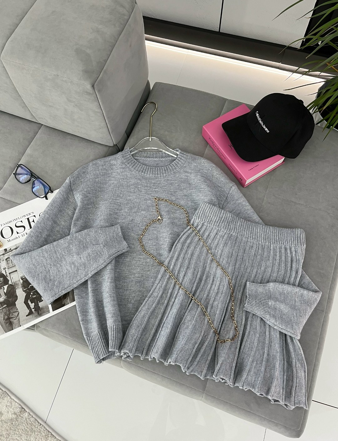 костюм свитер + юбка,вязаный трикотажный костюм с юбкой-солнце и кофтой,вязаный костюм с юбкой,костюм деловой вечерний двойка с юбкой вязаный,костюм двойка кашемир