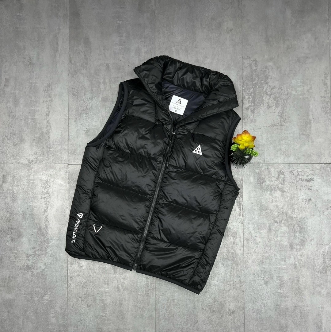 жилетка утепленная демисезонная безрукавка,двухсторонняя жилетка,жилетка утепленная демисезонная,жилет на синтепоне,жилетка nike acg