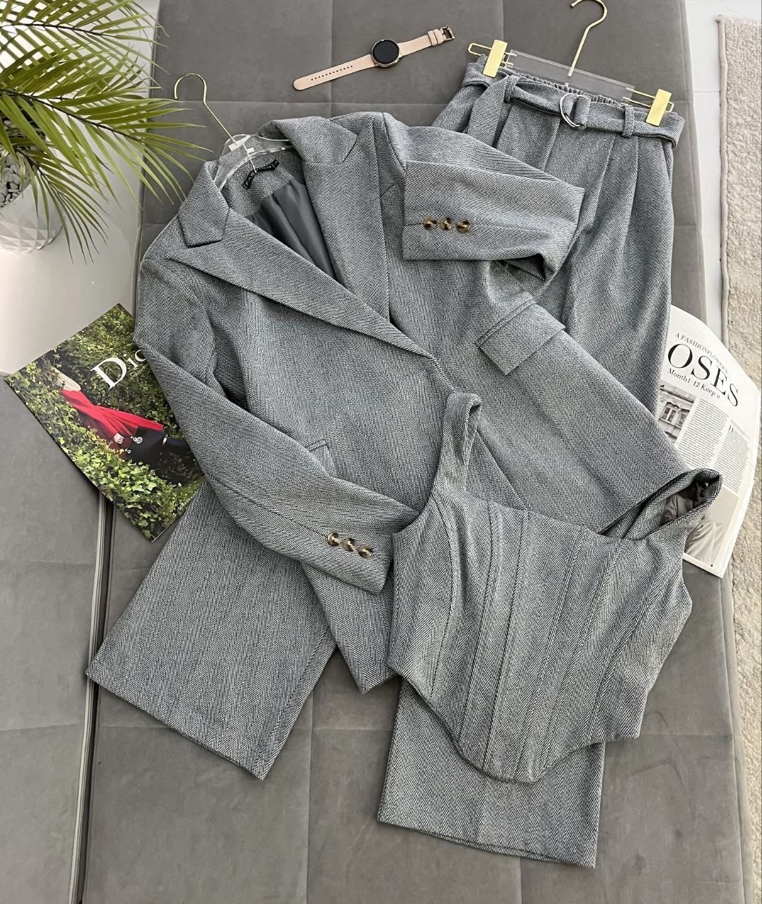 стильные костюмы,женский брючный костюм,костюм тройка женский,костюм классический,деловой брючной костюм