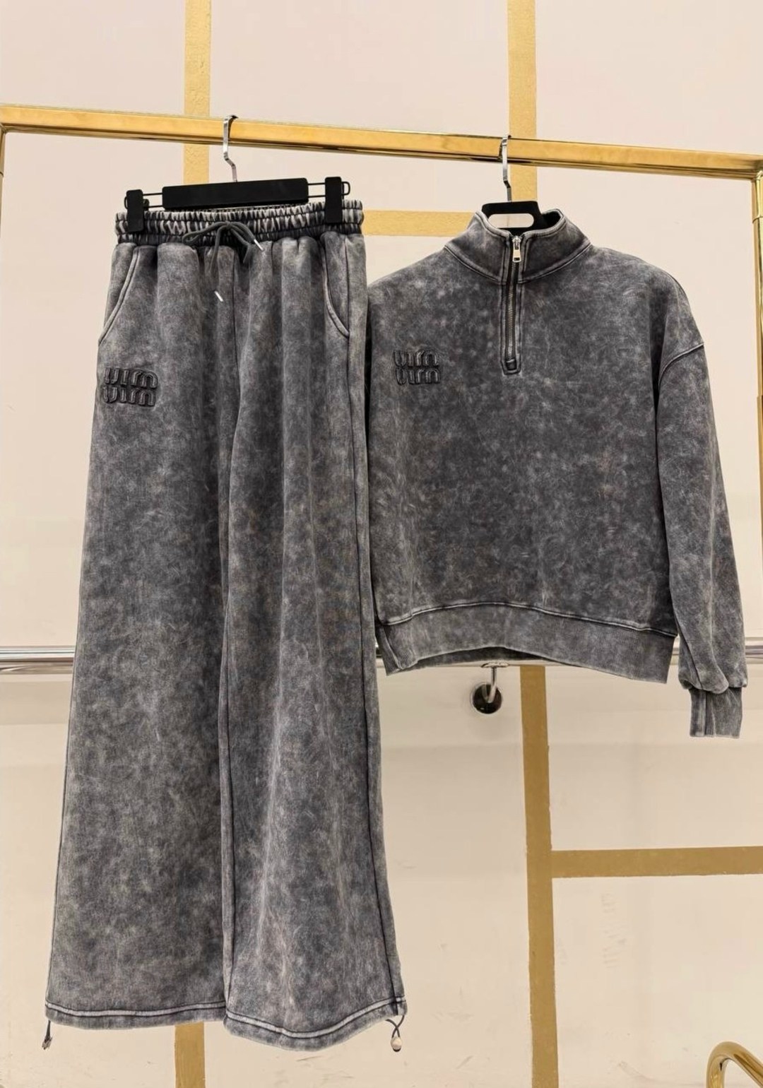 женский костюм из велюра с брюками палаццо happyfox,велюровый спортивный костюм,велюровые костюмы,женский велюровый костюм,женский костюм из велюра с брюками палаццо happy fox