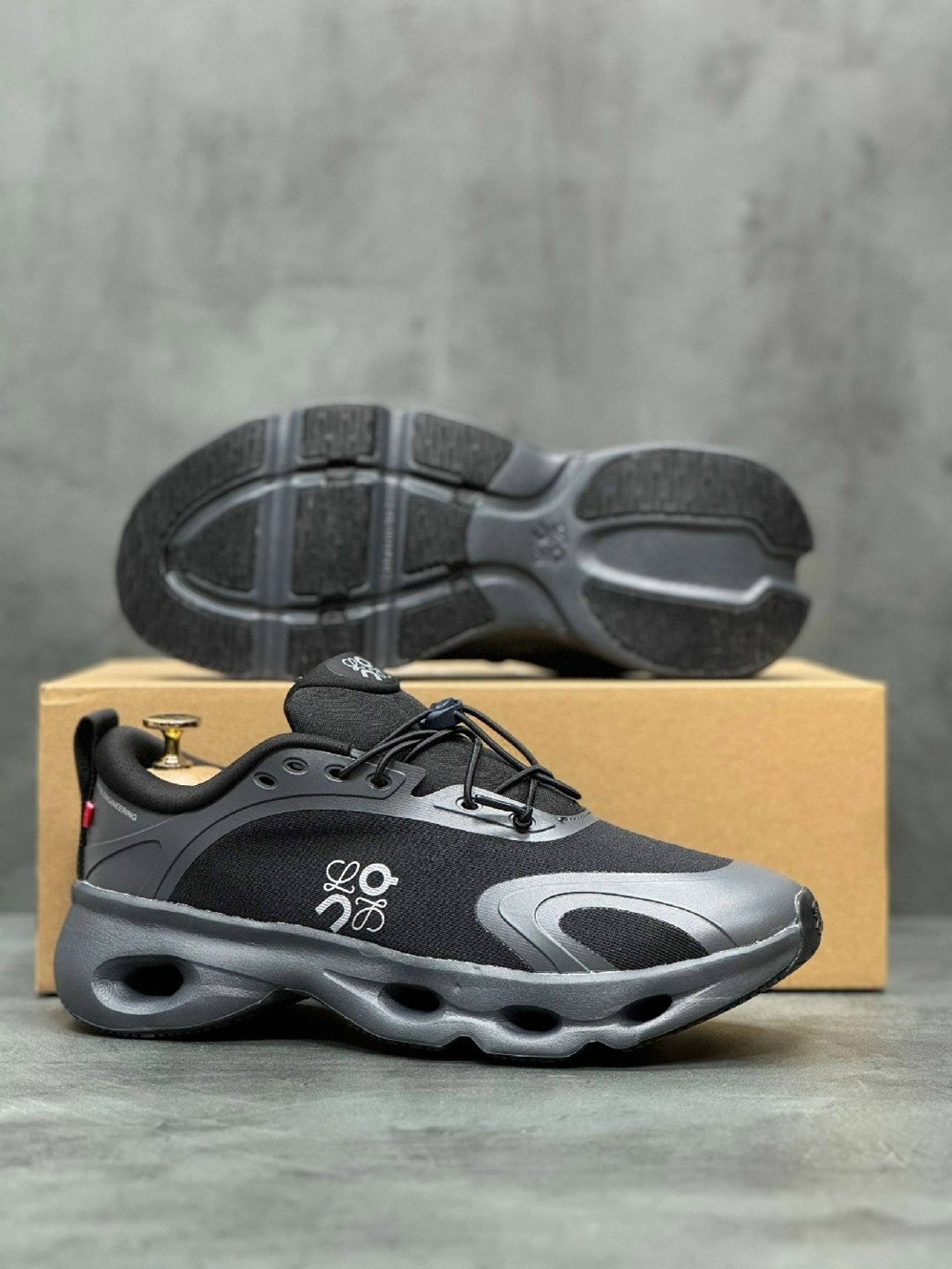 кроссовки,кроссовки on loewe x wmns cloudtilt 2 черный,кроссовки loewe,on cloud x loewe 9723 повседневная  кроссовки,мужские кроссовки