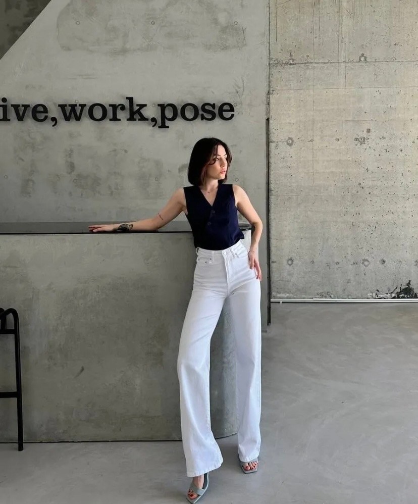 джинсы женские,брюки джинсы,белые джинсы,белые брюки,джинсы клëш