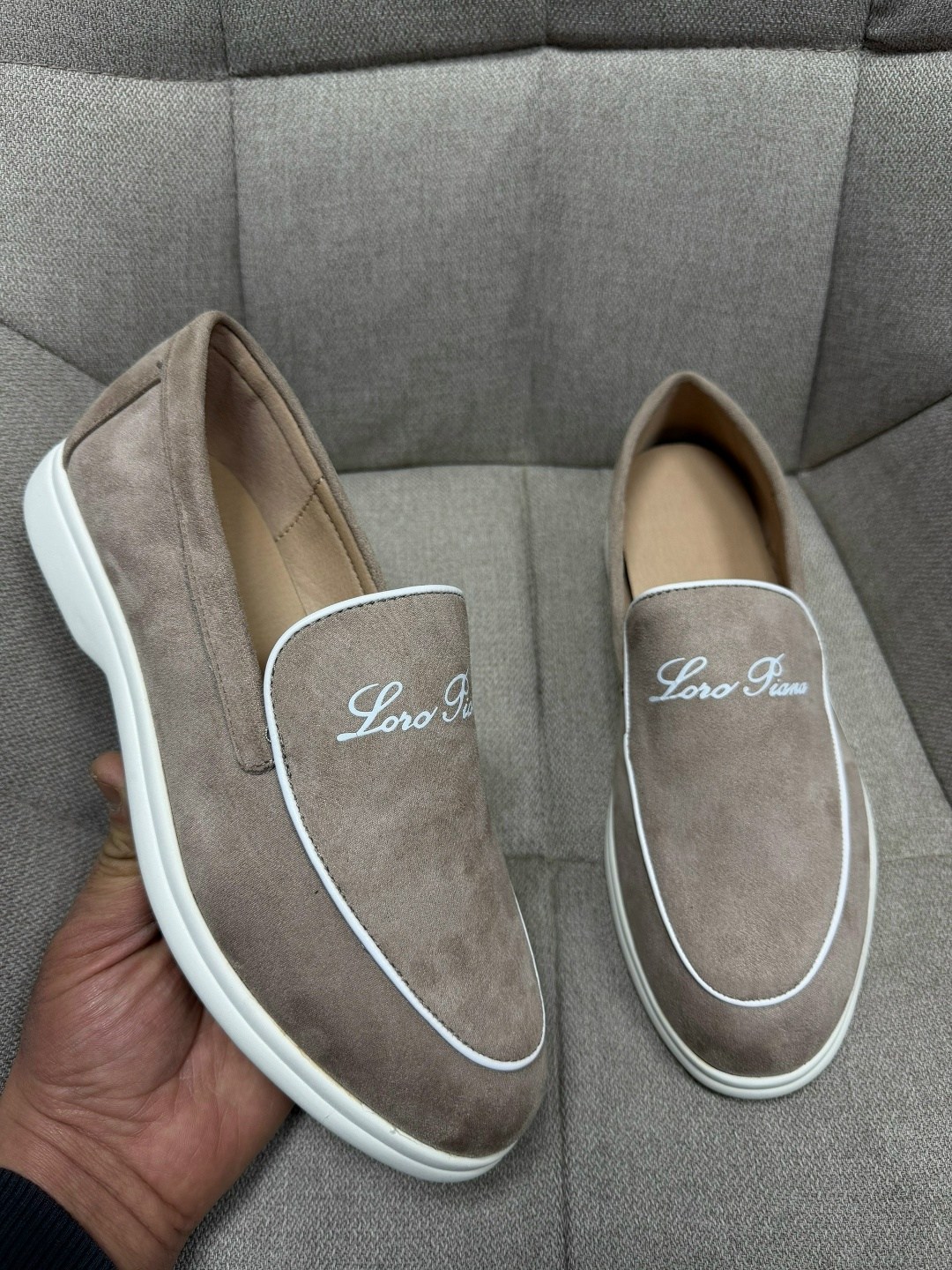 замшевые лоферы loro piana,лоферы loro piana,loro piana мужские замшевые лоферы summer walk,,лоферы из натуральной замши loro piana