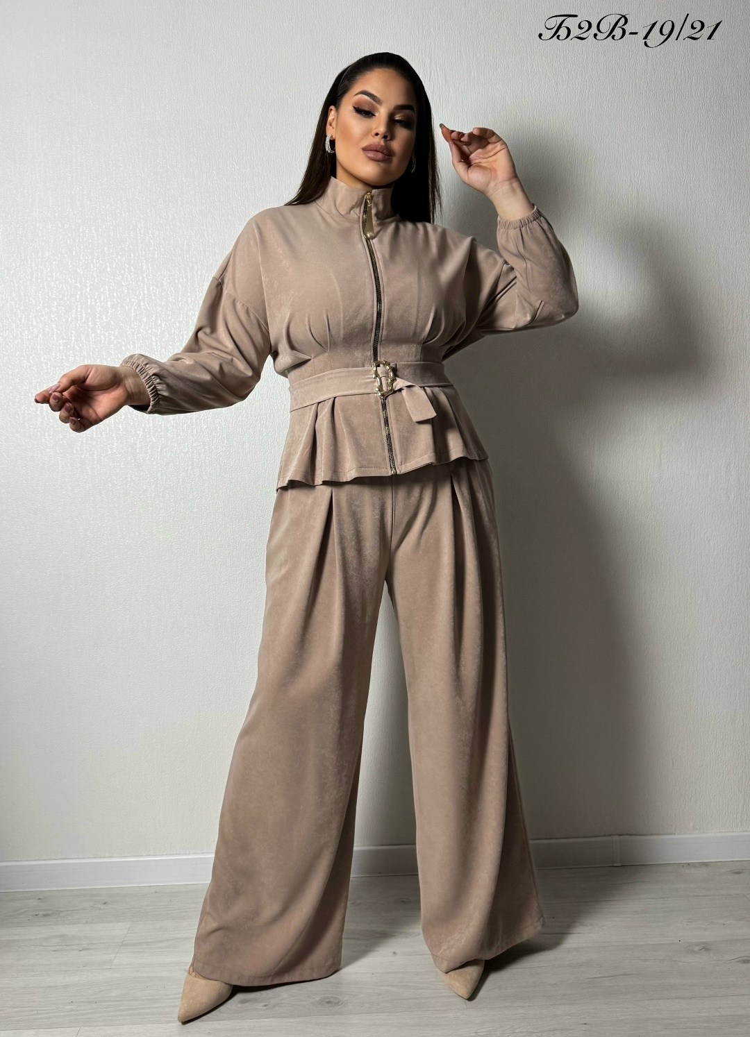 брючный костюм,костюм женский,брючный костюм женский,костюм бежевый,костюм трикотажный