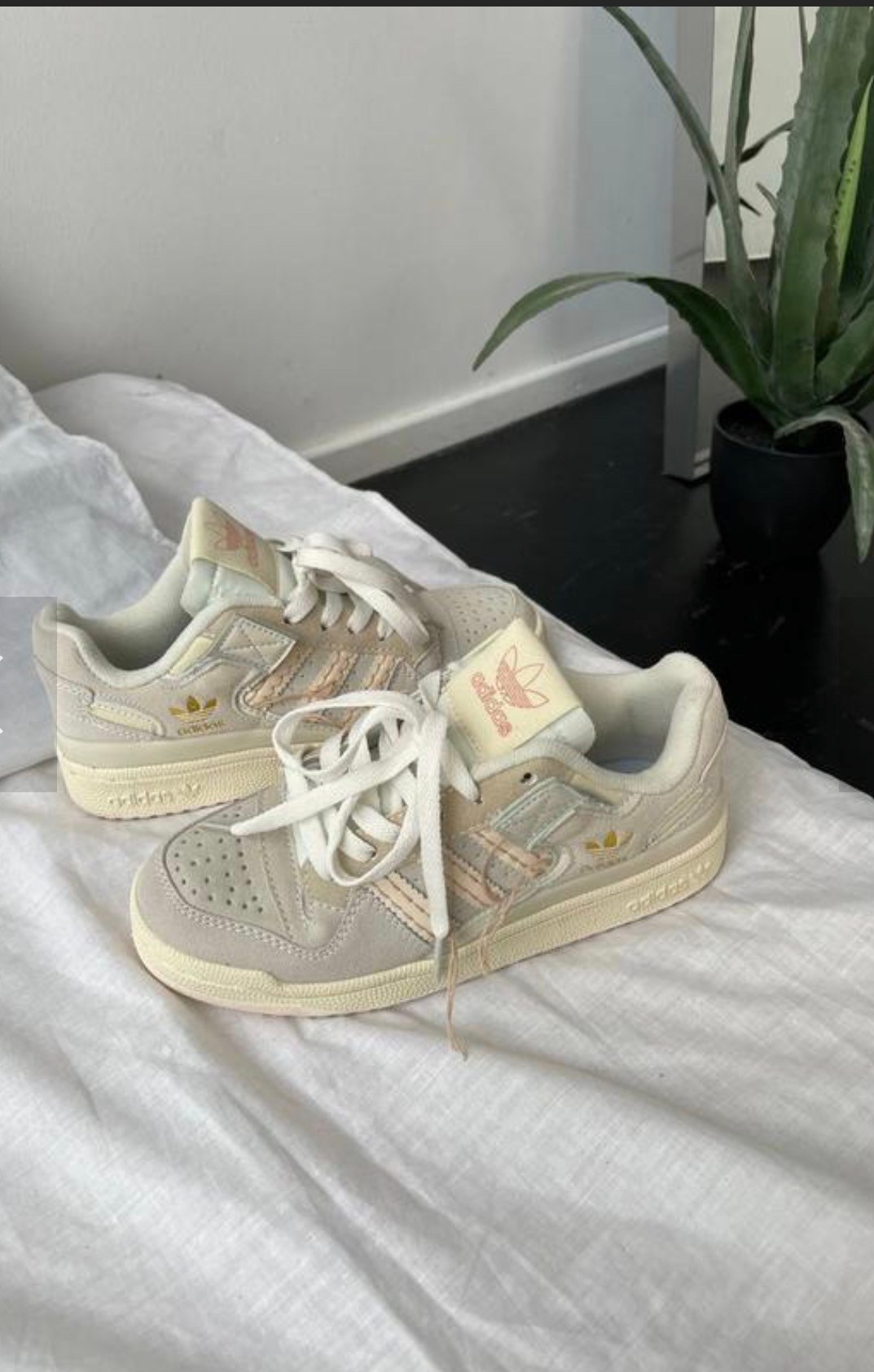 adidas forum low 84 бежевый лайт,кроссовки adidas forum 84 бежевые,кроссовки adidas forum натуральные 37-41,кроссовки adidas,кроссовки женские adidas