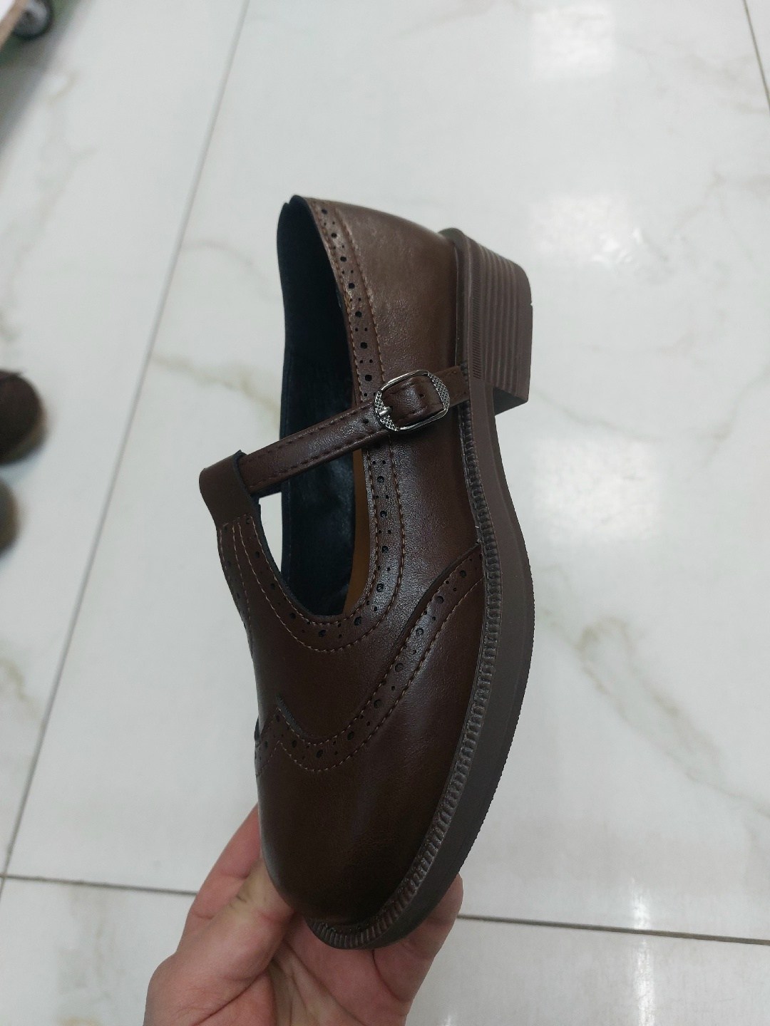 ,женская ,женские кожаные коричневые туфли miu miu,обуви, туфли