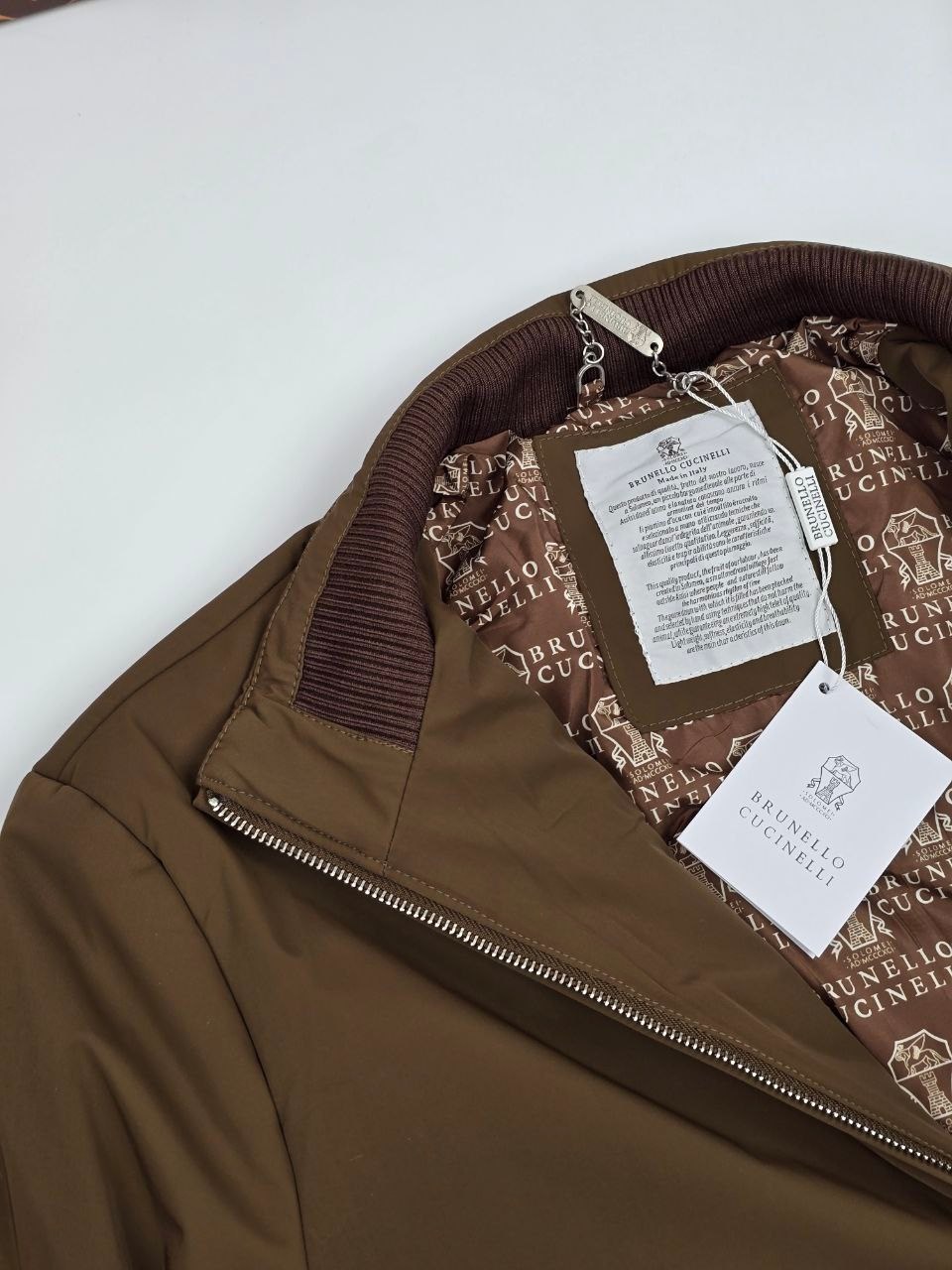 куртка,куртка демисезонная,куртка бомбер,мужская куртка,мужская куртка бомбер