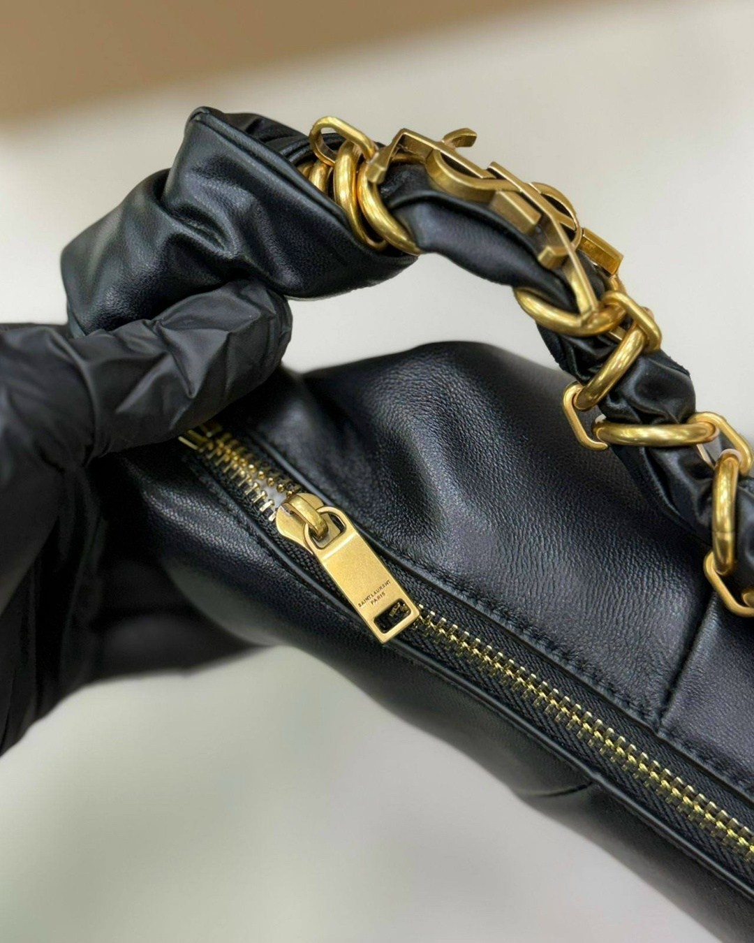 сумка на цепочке,сумка женская с цепочкой,сумка женская,боттега сумка черная с цепью,сумка