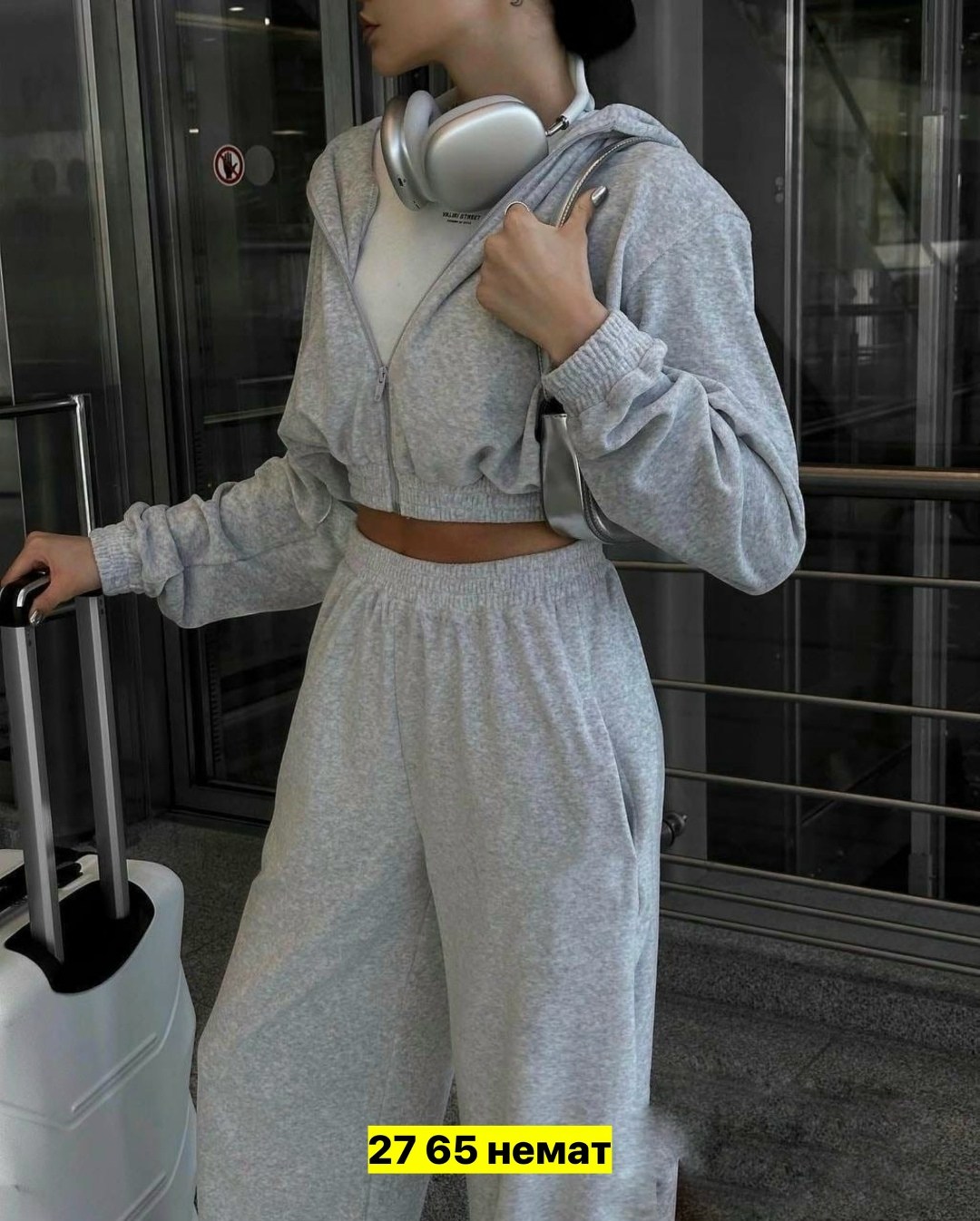 женские спортивные костюмы,в спортивном костюме,костюм аэропорта,спортивный костюм двухнитка