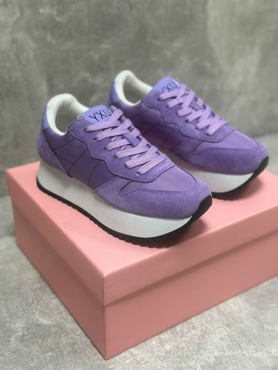 ,женские кроссовки,кроссовки кроссовки женские,кроссовки модные,белые кроссовки