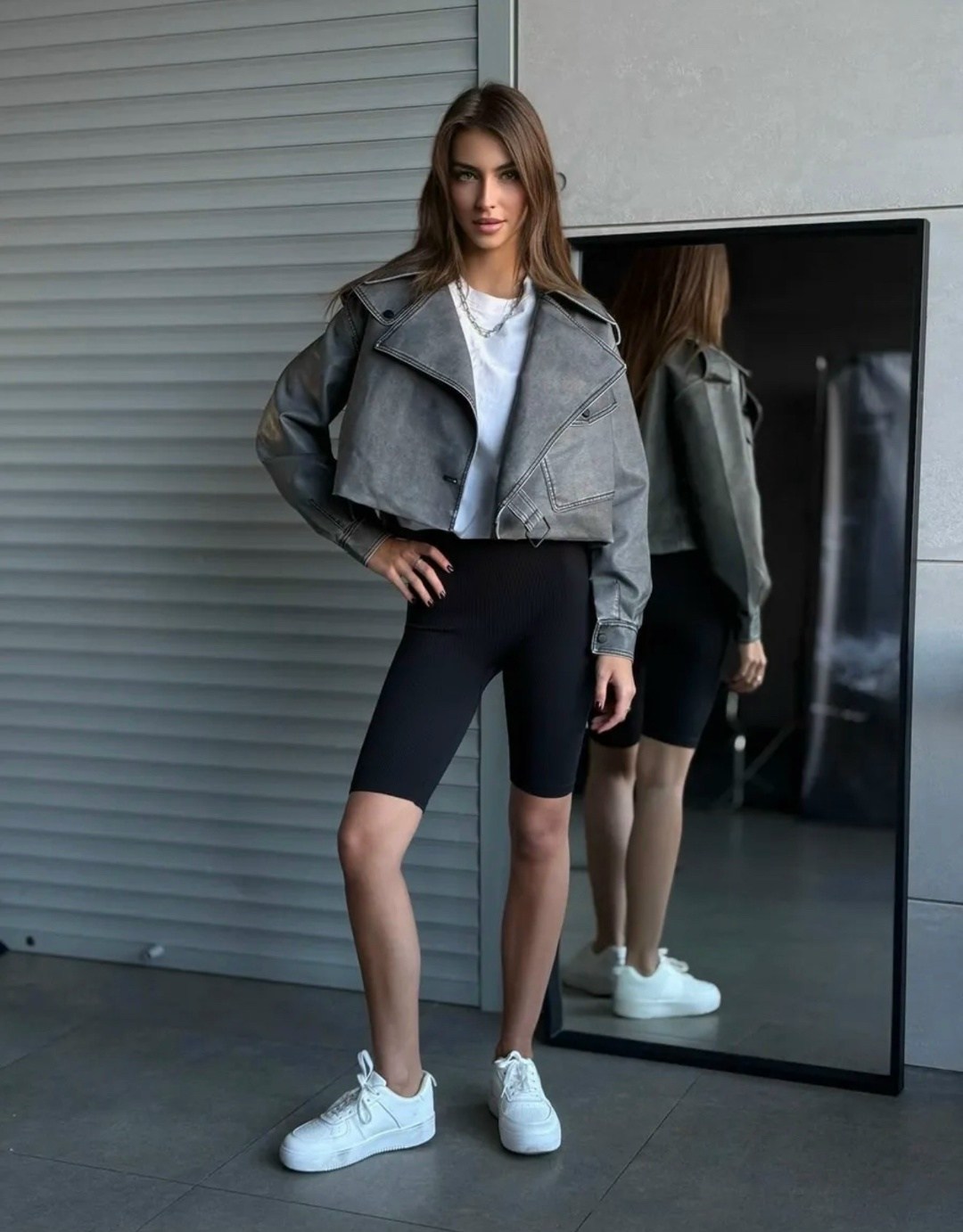 косуха кожаная тренч короткая,кожаная куртка косуха janna banana цвет серый,куртка косуха,косуха женская 2026,женская кожаная куртка косуха