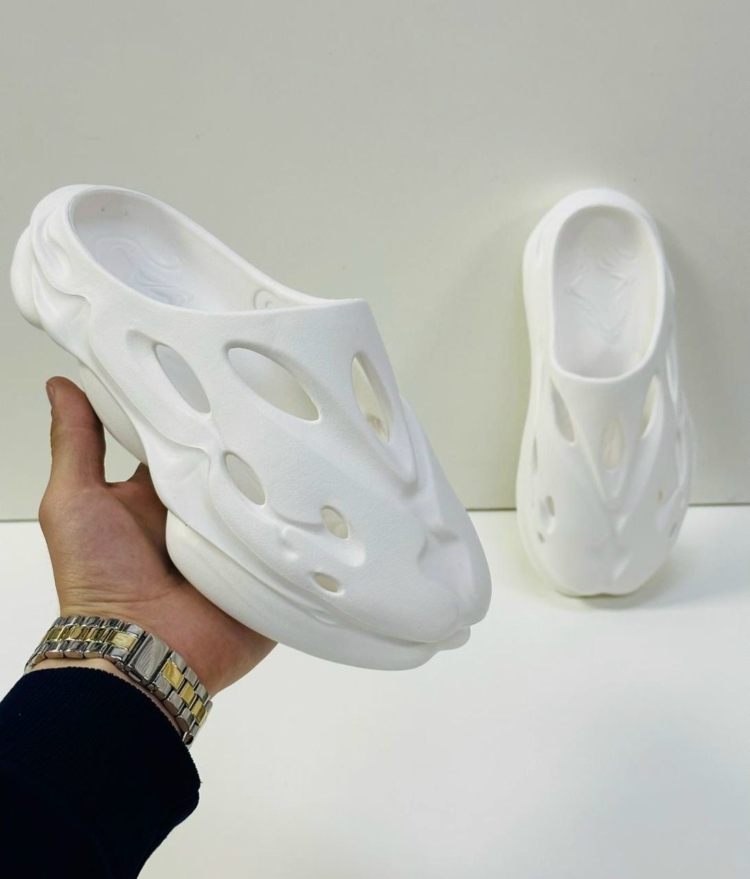 пляжная ,летние тапочки,,adidas yeezy foam rnnr sand,adidas yeezy foam runner