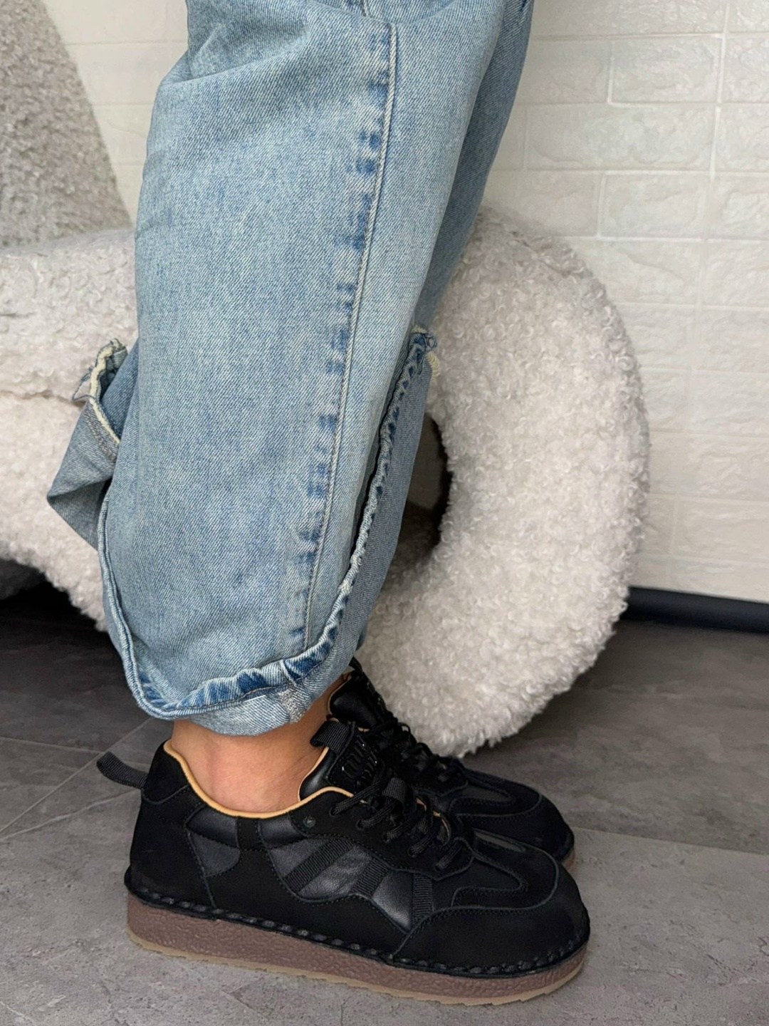 ,кроссовки женскиe,черные кроссовки,женская ,кроссовки стильные