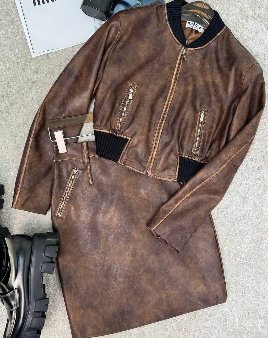 куртка кожаная,стильные куртки,кожаная женская куртка,женский костюм двойка miu miu