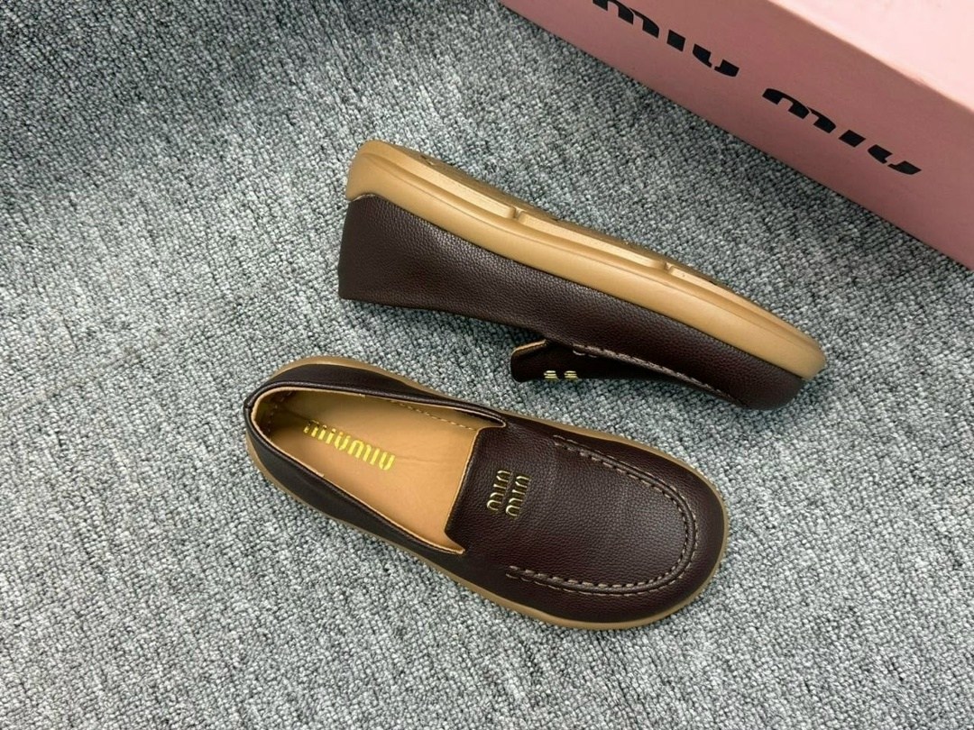 ,лоферы miu miu,модные лоферы,туфли женские miu miu,женские лоферы