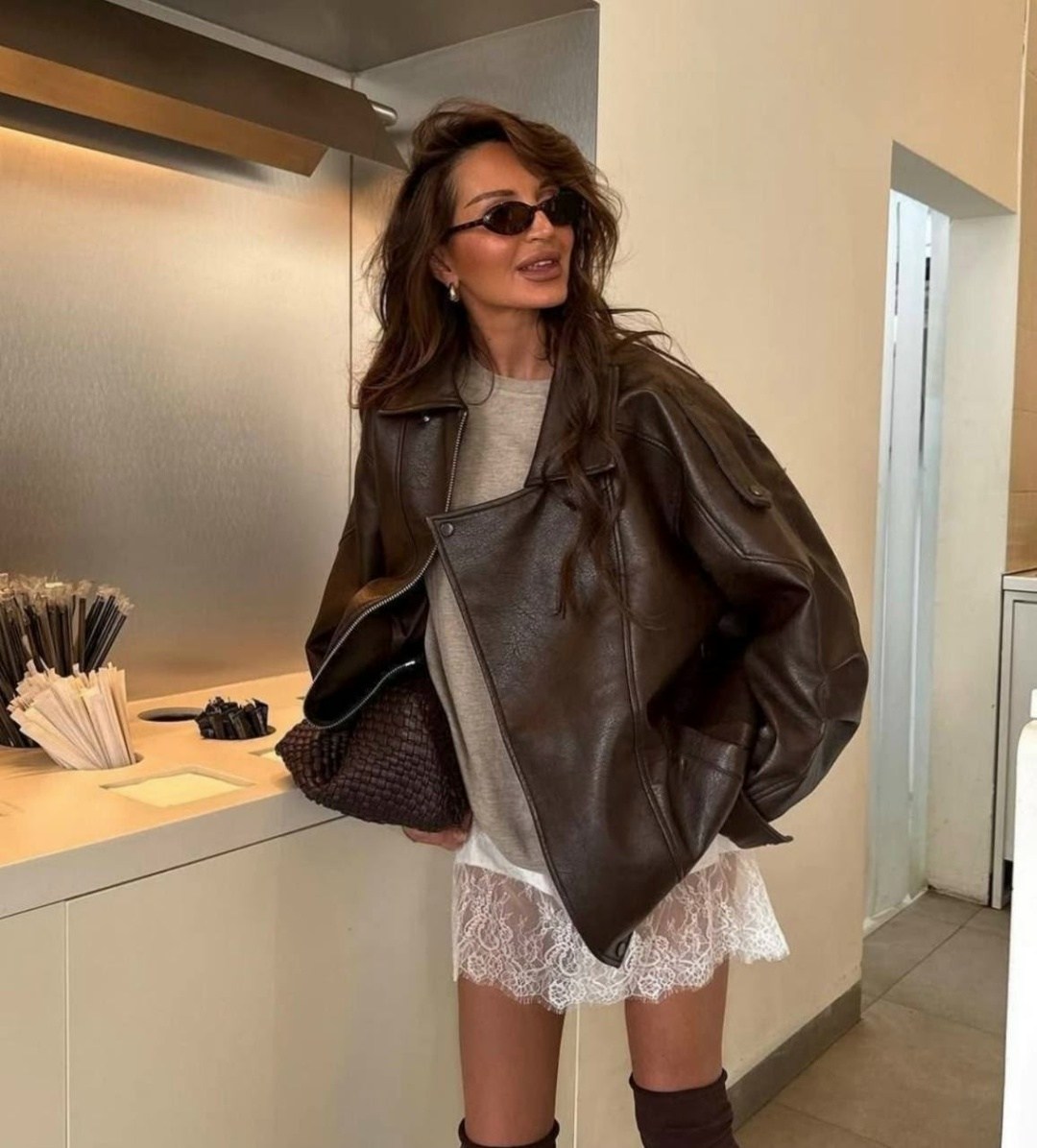 бомбер женская куртка,замшевая куртка,стиль и мода,кожаная женская куртка